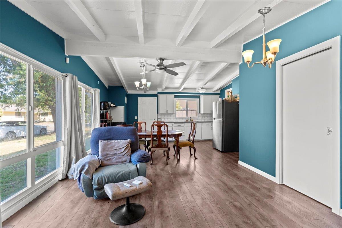Detail Gallery Image 2 of 19 For 2507 Colorado Ave, Stockton,  CA 95206 - 3 Beds | 2 Baths