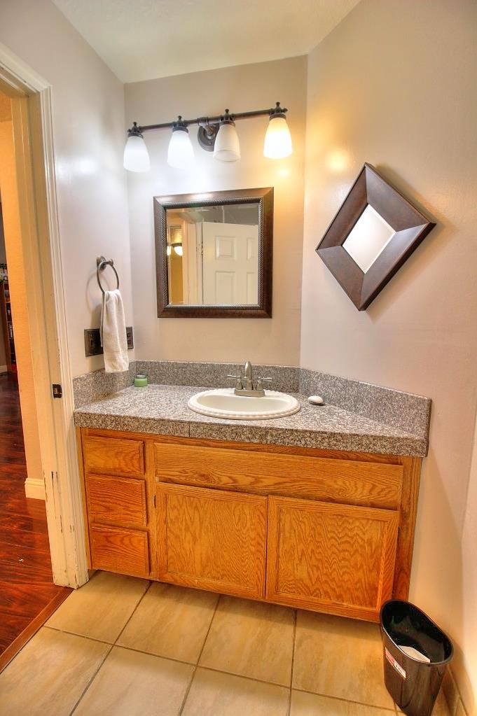 Detail Gallery Image 36 of 70 For 1518 Glenwood Ct, Escalon,  CA 95320 - 4 Beds | 3 Baths