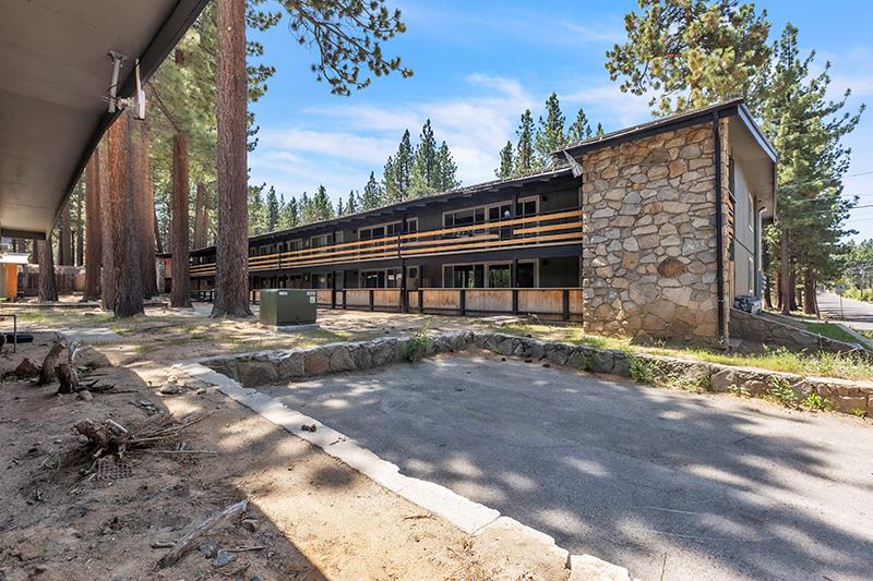 Detail Gallery Image 4 of 12 For 3546 Spruce Ave, South Lake Tahoe,  CA 96150 - – Beds | – Baths