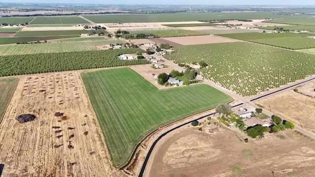 Detail Gallery Image 9 of 77 For 1137 Apricot Ave, Patterson,  CA 95363 - 3 Beds | 3/1 Baths