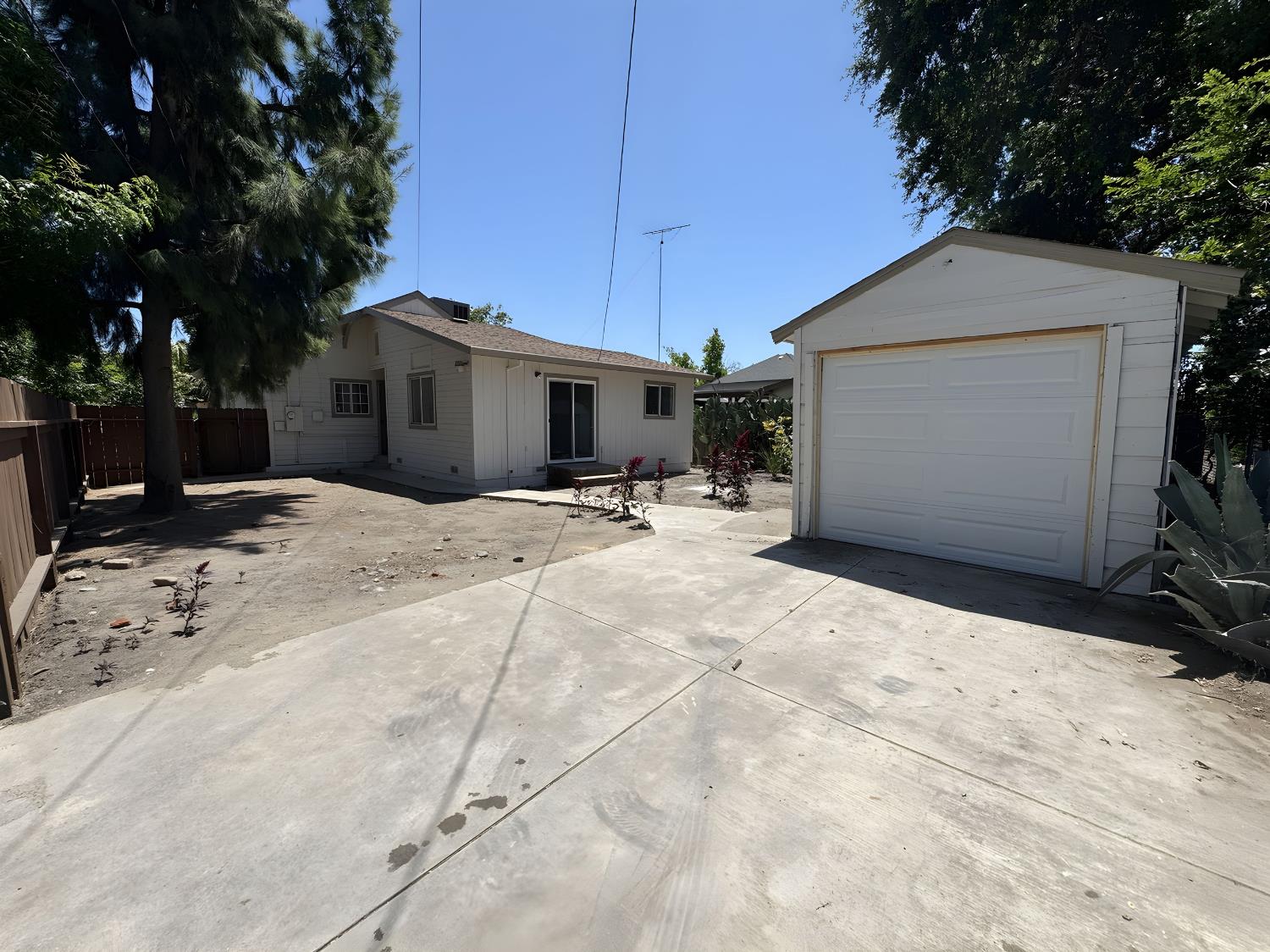 Detail Gallery Image 25 of 30 For 149 E Arcade St, Stockton,  CA 95204 - 3 Beds | 2 Baths
