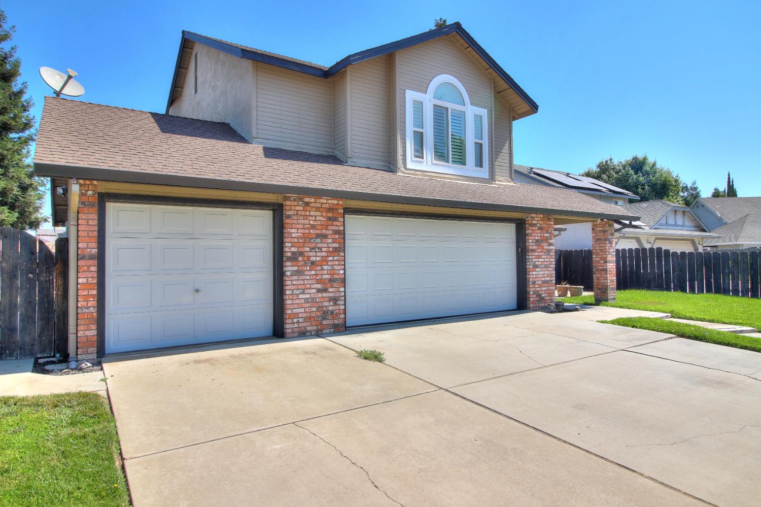 Detail Gallery Image 7 of 70 For 1518 Glenwood Ct, Escalon,  CA 95320 - 4 Beds | 3 Baths