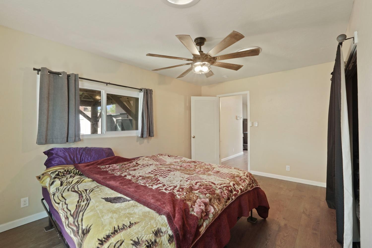 Detail Gallery Image 26 of 38 For 2621 Darwin, Sacramento,  CA 95821 - 4 Beds | 2 Baths