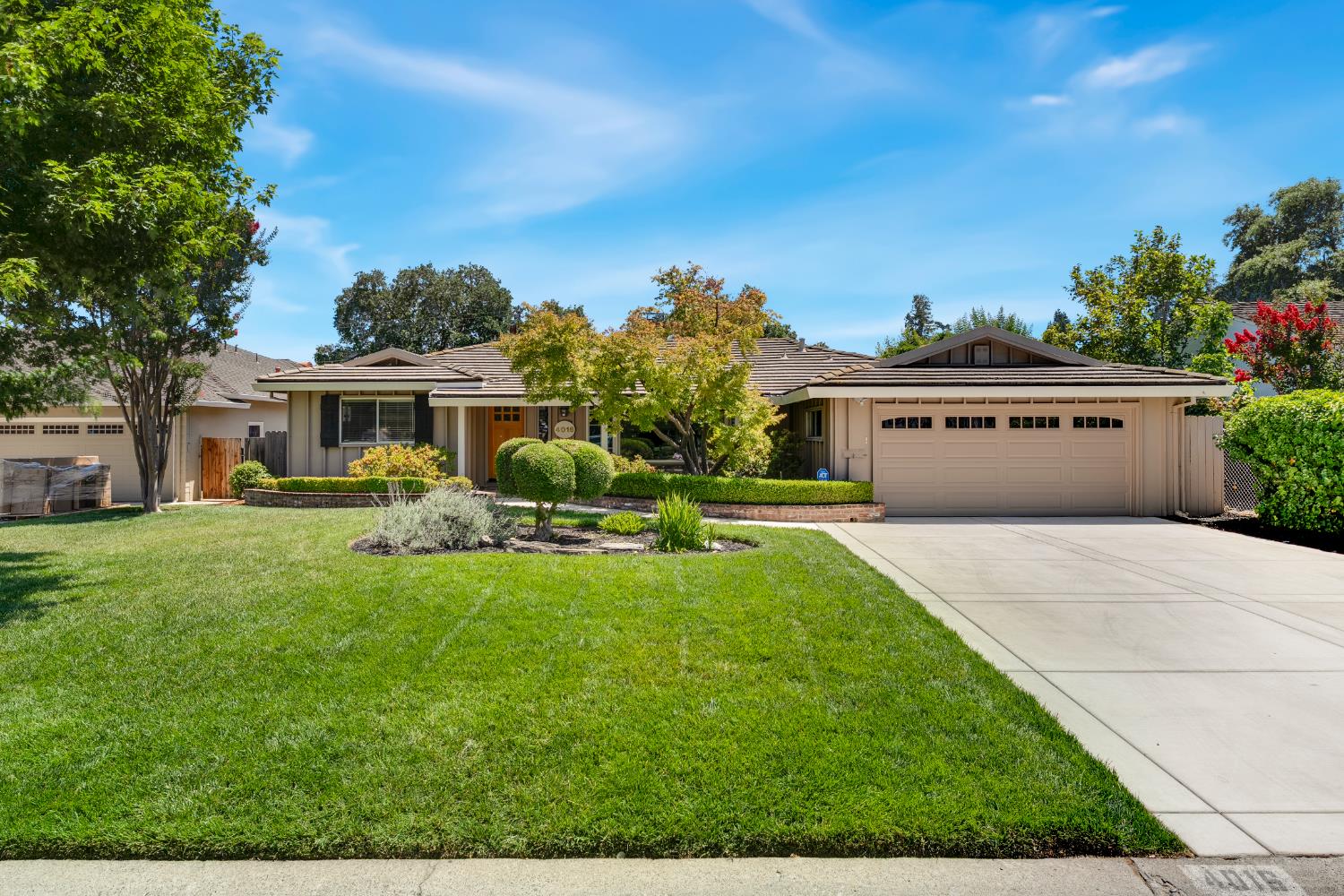 Cresta Way, Sacramento, California image 1