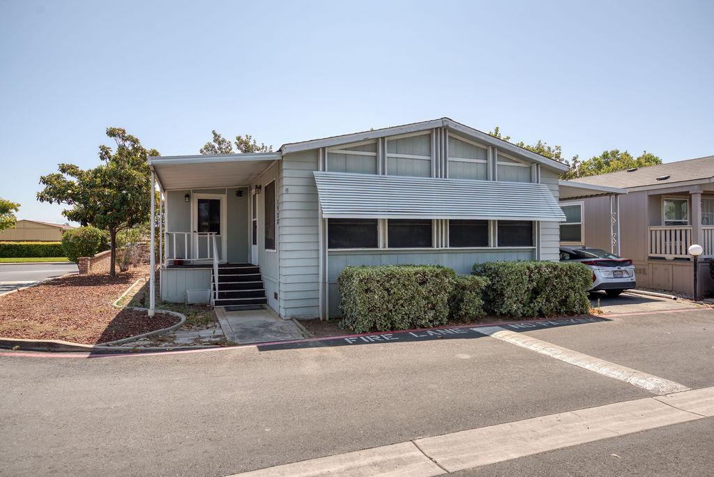 Detail Gallery Image 5 of 20 For 1528 Playground Way 125, Modesto,  CA 95355 - 3 Beds | 2 Baths