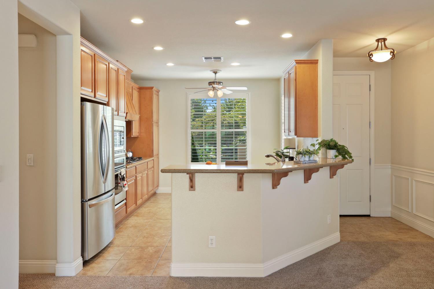 Detail Gallery Image 12 of 50 For 2375 Pepper Tree Ln, Manteca,  CA 95336 - 2 Beds | 2 Baths