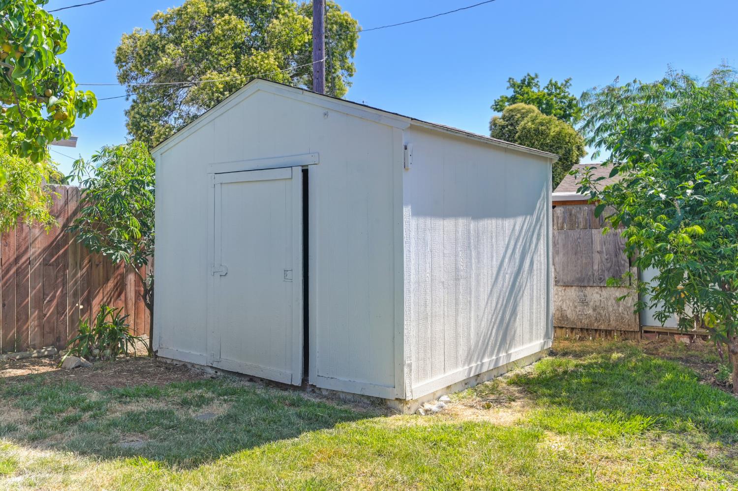 Detail Gallery Image 64 of 65 For 3180 Loma Verde Way, Sacramento,  CA 95822 - 4 Beds | 2 Baths