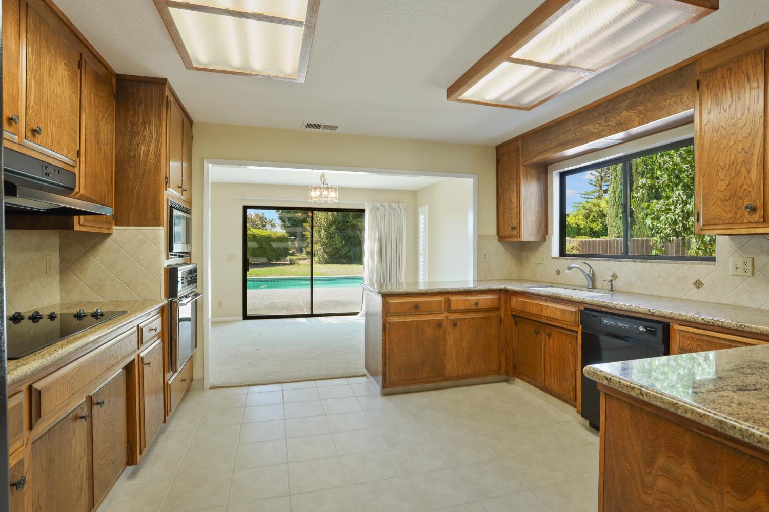 Detail Gallery Image 21 of 74 For 3789 Fort Donelson Dr, Stockton,  CA 95219 - 4 Beds | 3 Baths
