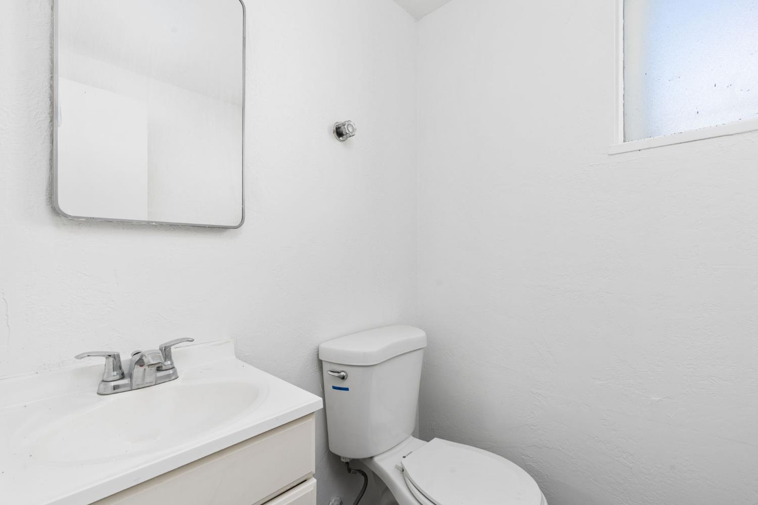 Detail Gallery Image 19 of 41 For 7305 Highway 41, Lemoore,  CA 93245 - 4 Beds | 2/1 Baths