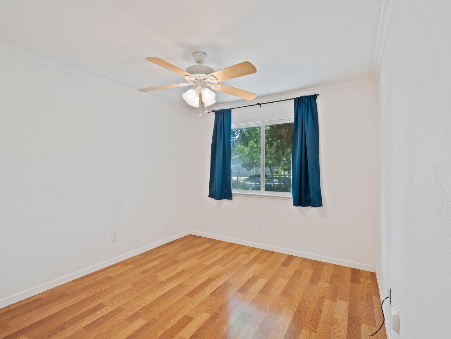 Detail Gallery Image 21 of 33 For 411 Dry Creek Ln, Winters,  CA 95694 - 4 Beds | 2 Baths
