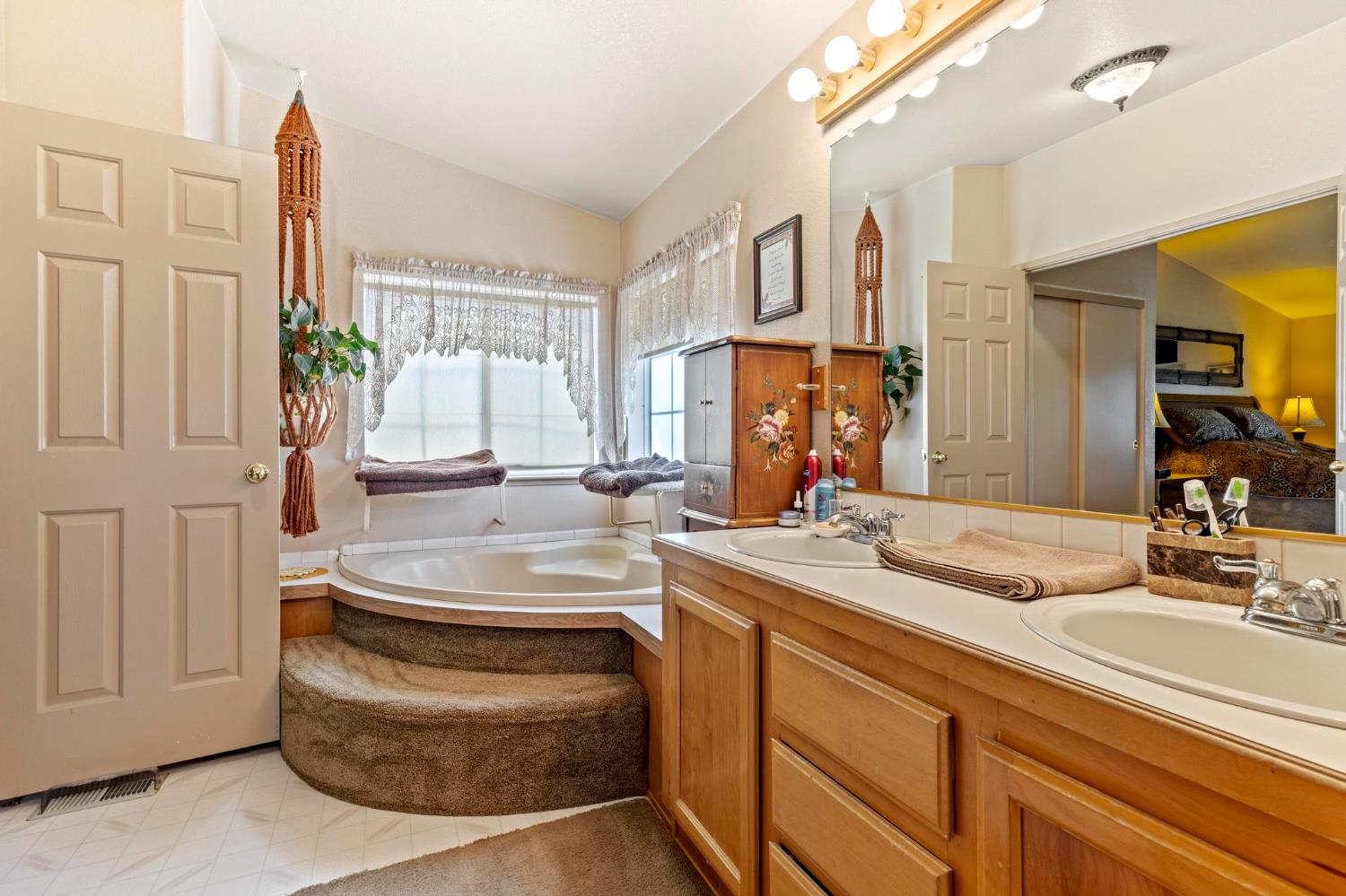 Detail Gallery Image 22 of 67 For 536 Young Ave, Arbuckle,  CA 95912 - 3 Beds | 2 Baths