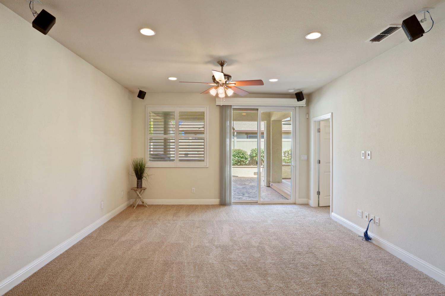 Detail Gallery Image 25 of 50 For 2375 Pepper Tree Ln, Manteca,  CA 95336 - 2 Beds | 2 Baths