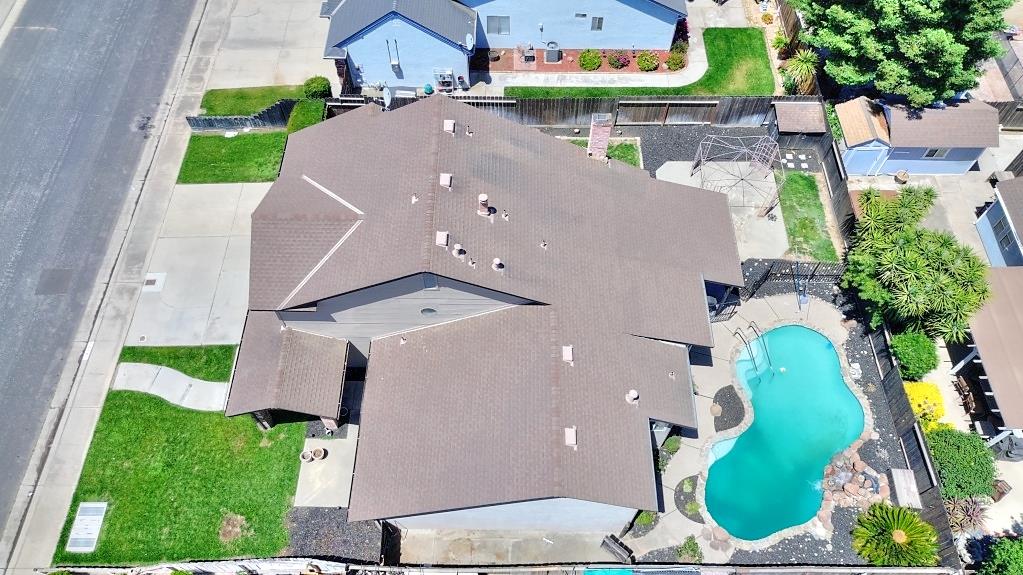 Detail Gallery Image 12 of 70 For 1518 Glenwood Ct, Escalon,  CA 95320 - 4 Beds | 3 Baths