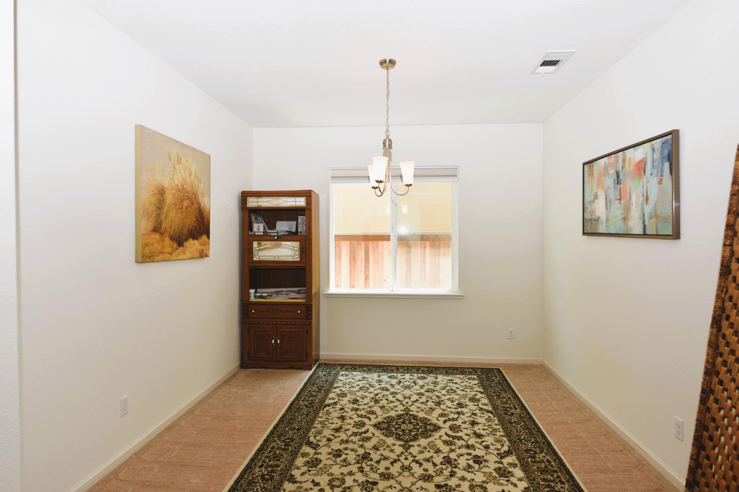 Detail Gallery Image 13 of 44 For 2014 Read Ct, Woodland,  CA 95776 - 4 Beds | 3 Baths