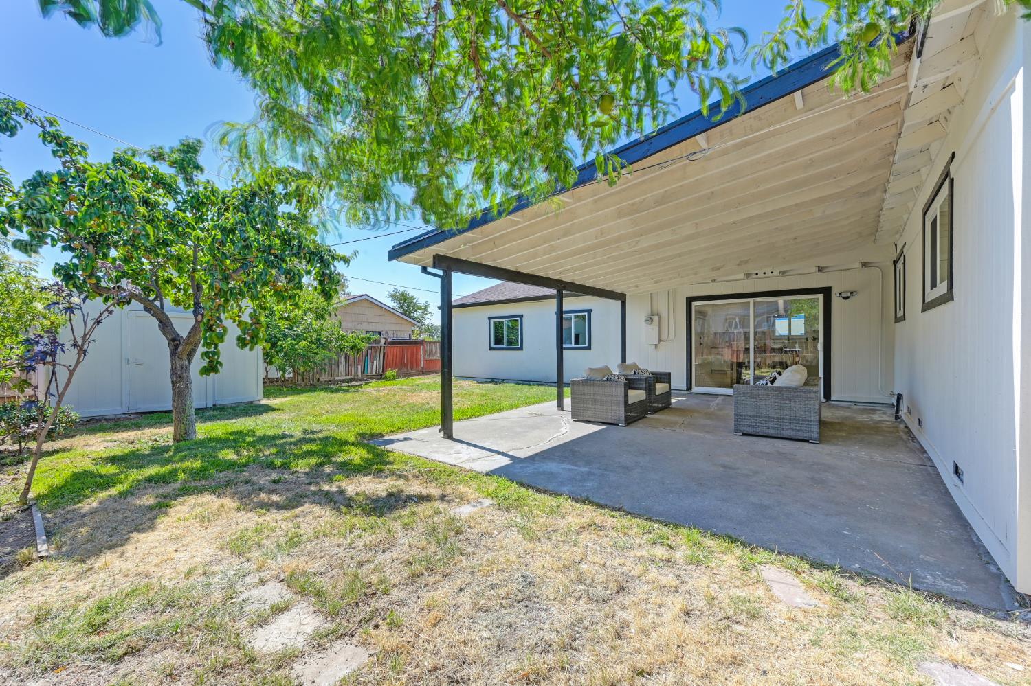 Detail Gallery Image 55 of 65 For 3180 Loma Verde Way, Sacramento,  CA 95822 - 4 Beds | 2 Baths