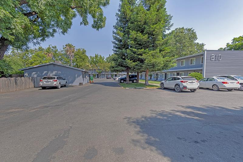 Detail Gallery Image 5 of 17 For 810 W 1st Ave, Chico,  CA 95926 - – Beds | – Baths