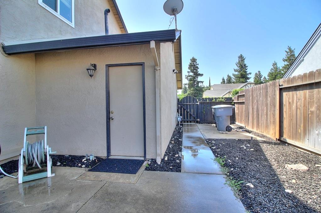 Detail Gallery Image 63 of 70 For 1518 Glenwood Ct, Escalon,  CA 95320 - 4 Beds | 3 Baths