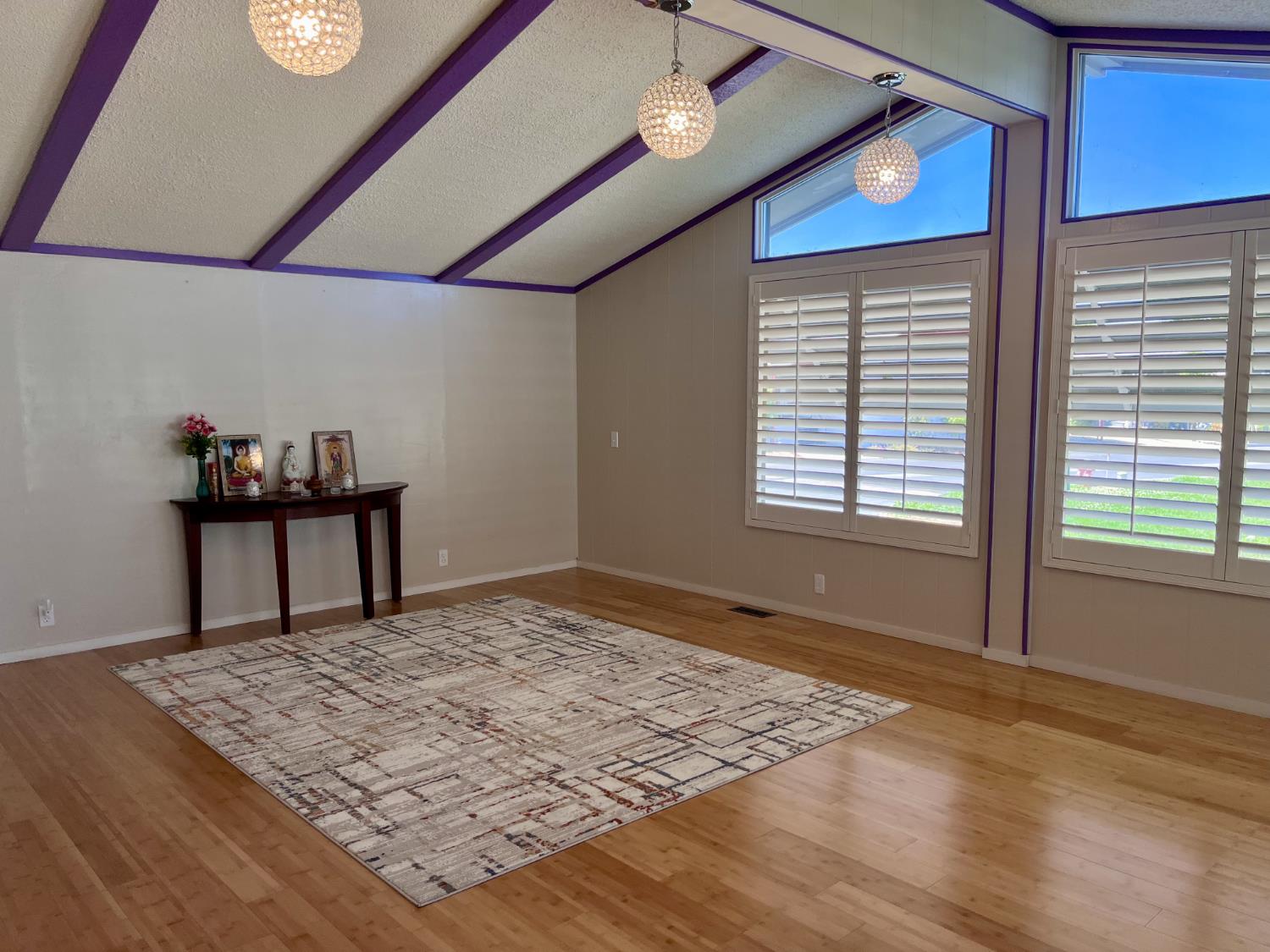 Detail Gallery Image 6 of 24 For 6719 Representative Way, Sacramento,  CA 95828 - 2 Beds | 2 Baths