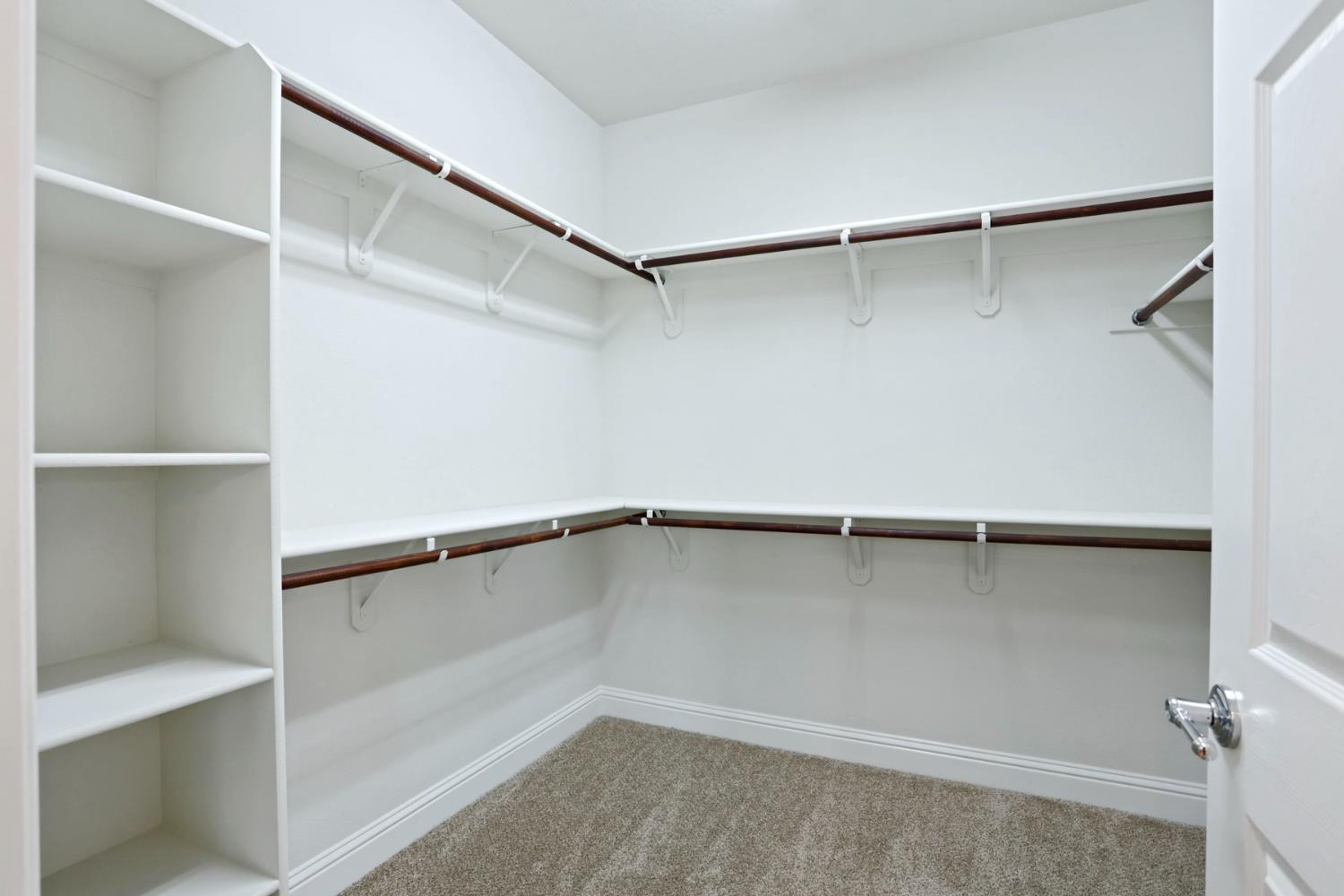 Detail Gallery Image 32 of 50 For 2375 Pepper Tree Ln, Manteca,  CA 95336 - 2 Beds | 2 Baths