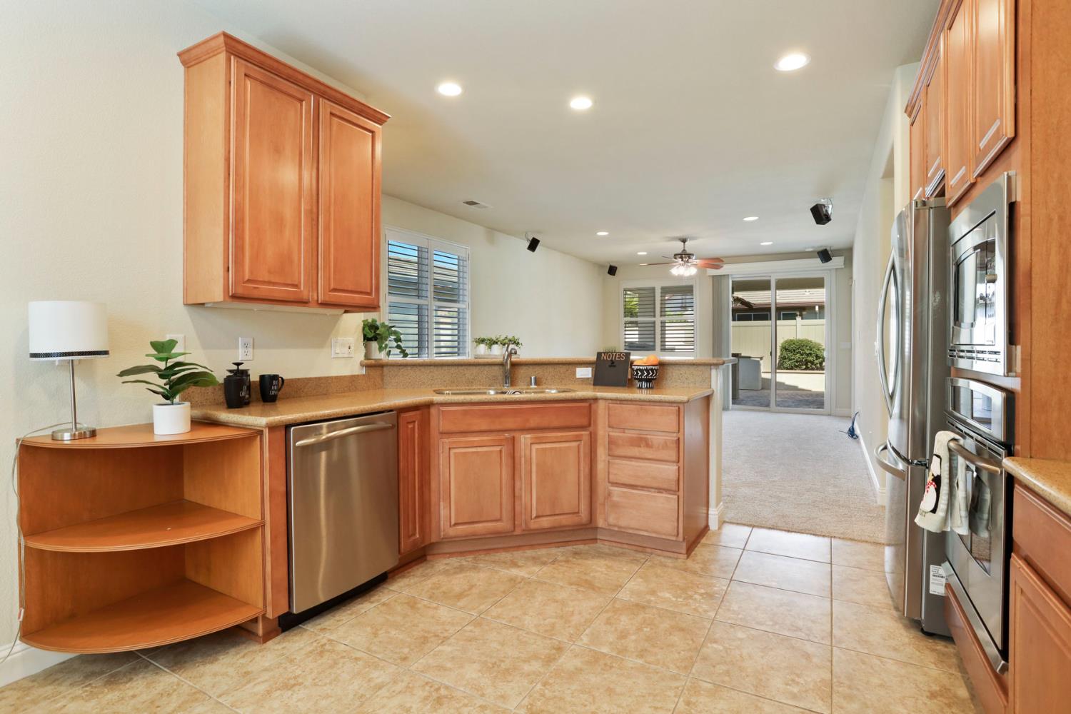 Detail Gallery Image 15 of 50 For 2375 Pepper Tree Ln, Manteca,  CA 95336 - 2 Beds | 2 Baths