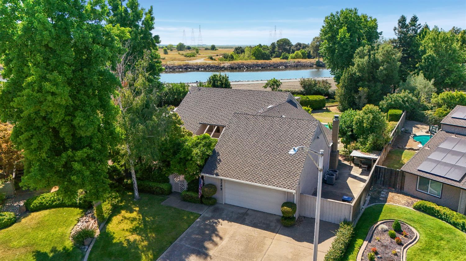Detail Gallery Image 2 of 74 For 3789 Fort Donelson Dr, Stockton,  CA 95219 - 4 Beds | 3 Baths
