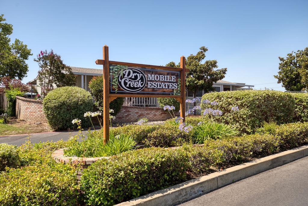 Detail Gallery Image 4 of 20 For 1528 Playground Way 125, Modesto,  CA 95355 - 3 Beds | 2 Baths