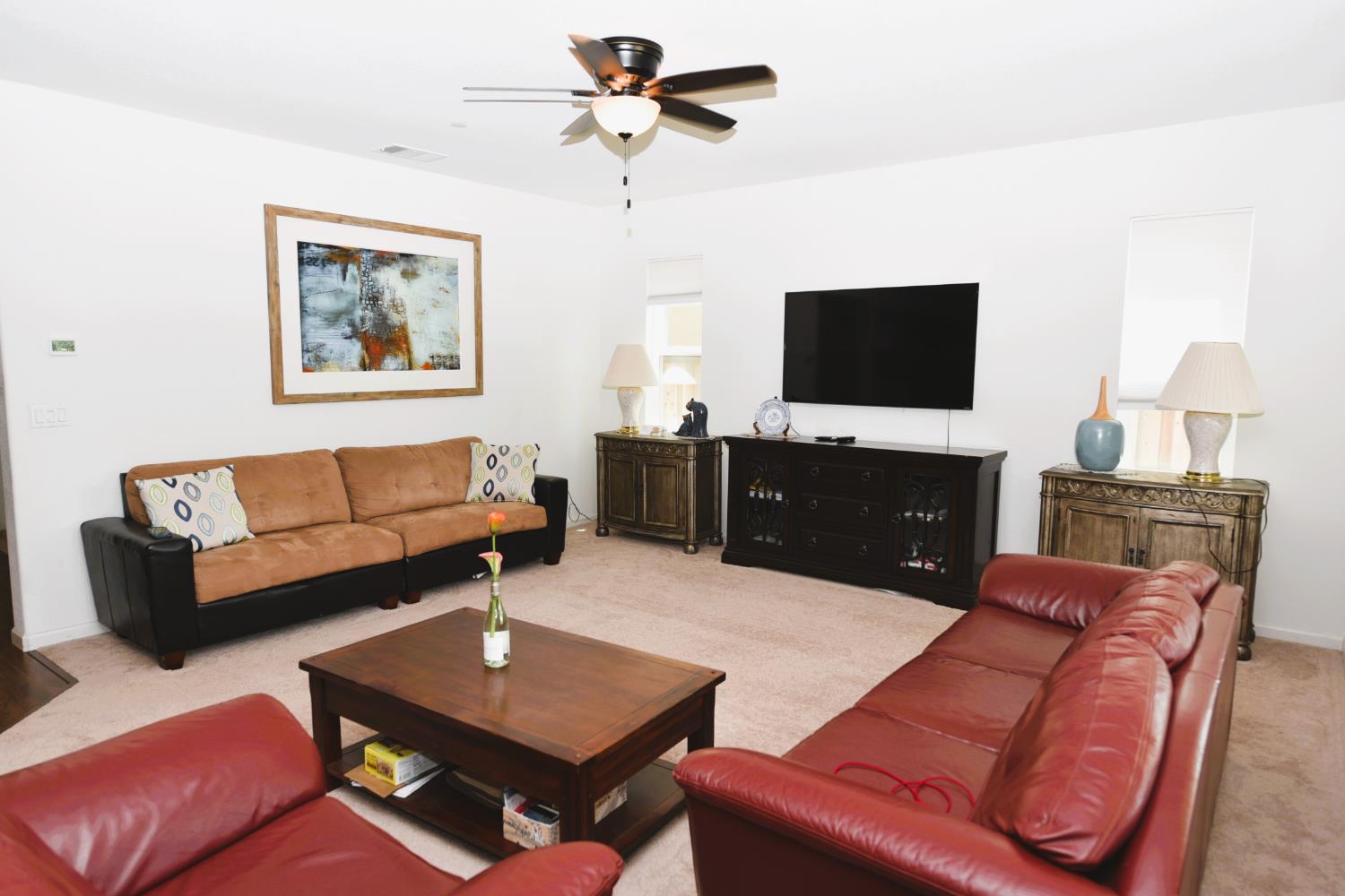 Detail Gallery Image 6 of 44 For 2014 Read Ct, Woodland,  CA 95776 - 4 Beds | 3 Baths