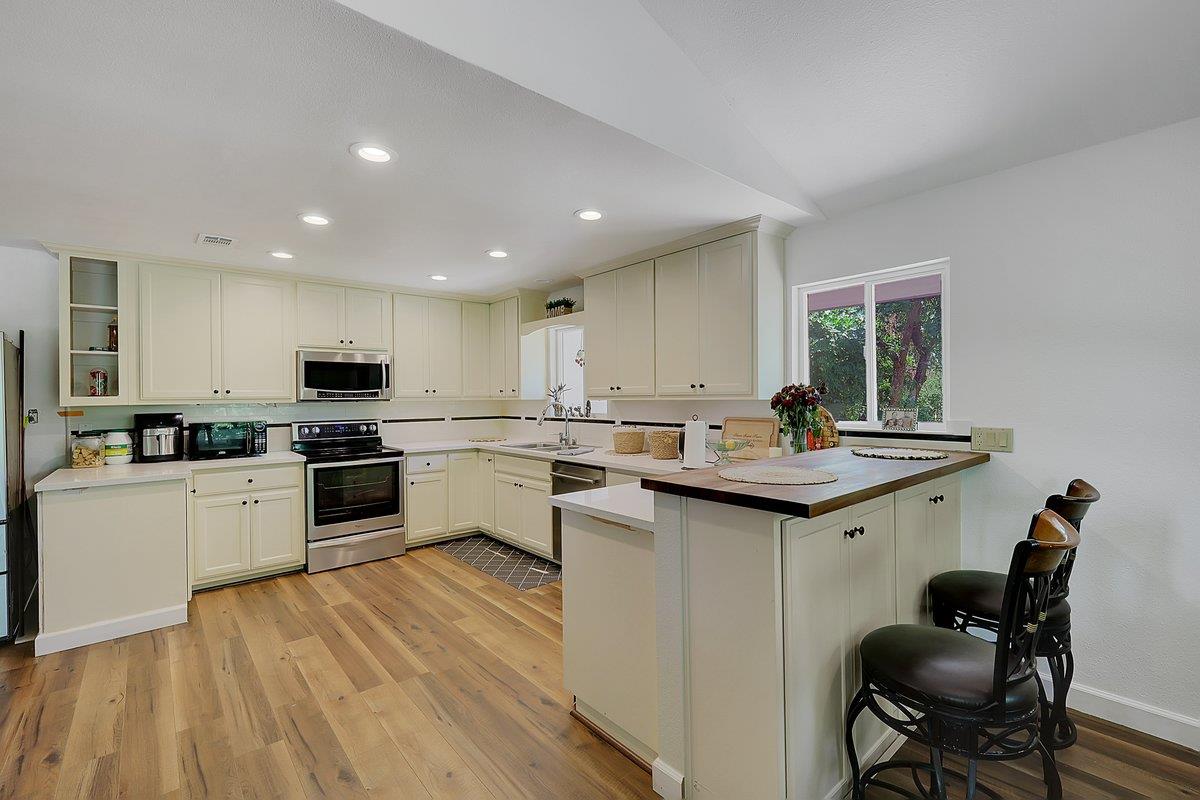 Detail Gallery Image 11 of 58 For 10307 Alta Mesa Rd, Wilton,  CA 95693 - 3 Beds | 2/1 Baths