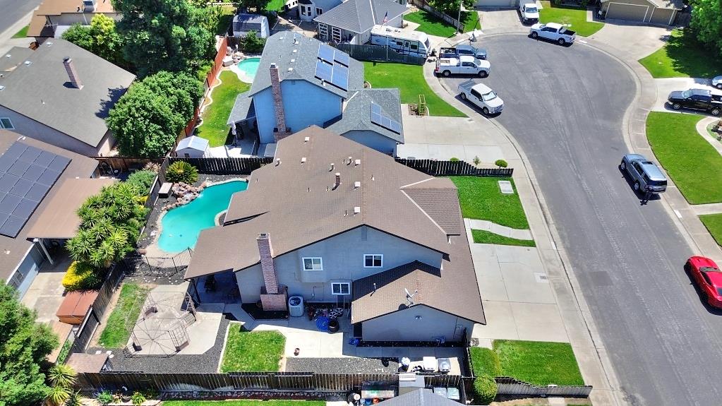 Detail Gallery Image 10 of 70 For 1518 Glenwood Ct, Escalon,  CA 95320 - 4 Beds | 3 Baths