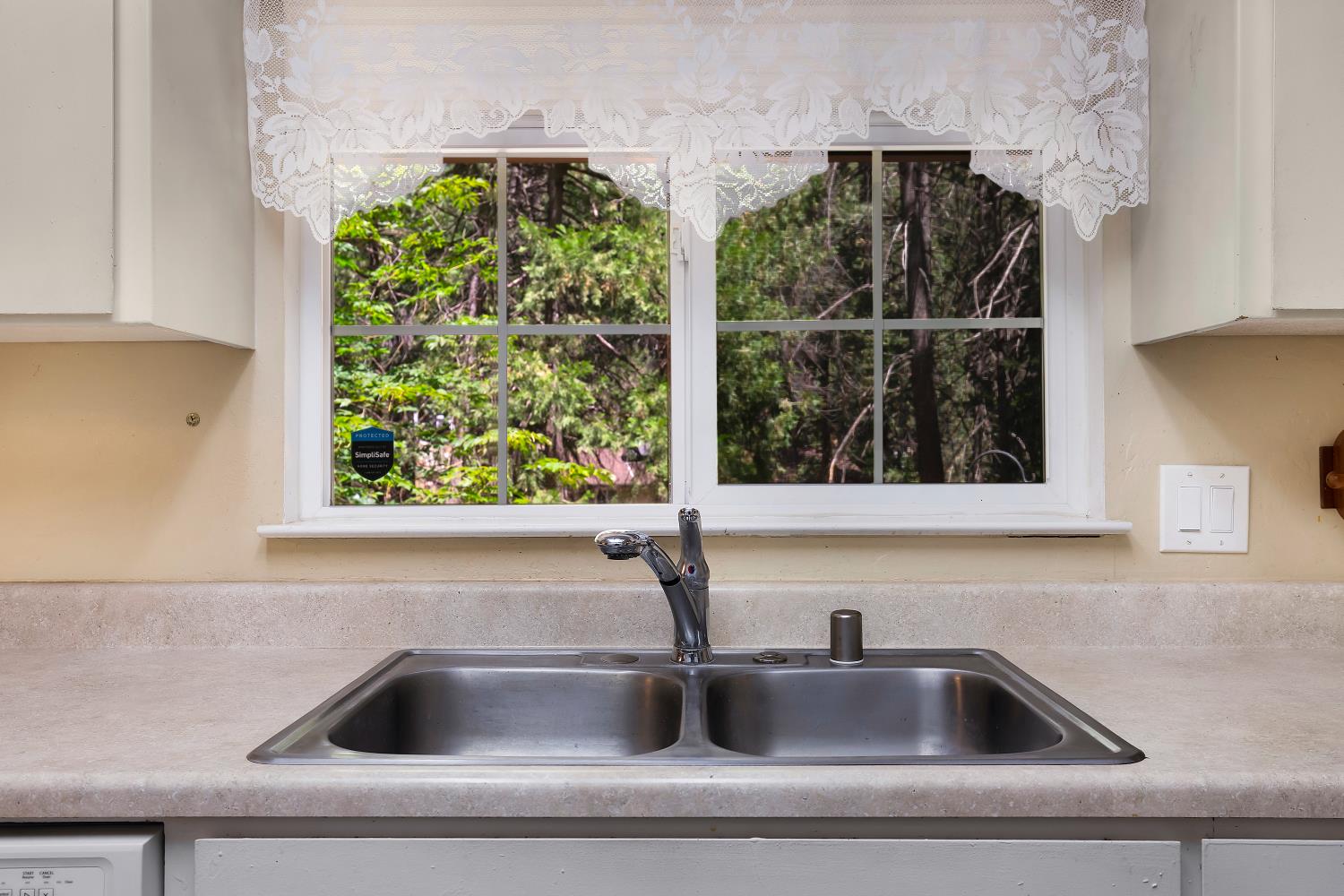 Detail Gallery Image 11 of 36 For 14858 Colter Way, Magalia,  CA 95954 - 2 Beds | 2 Baths