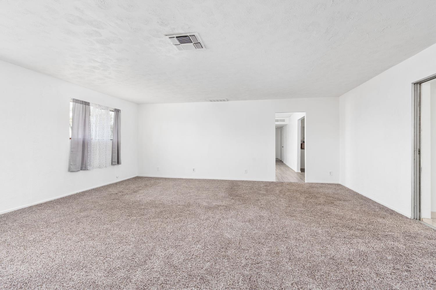 Detail Gallery Image 22 of 41 For 7305 Highway 41, Lemoore,  CA 93245 - 4 Beds | 2/1 Baths