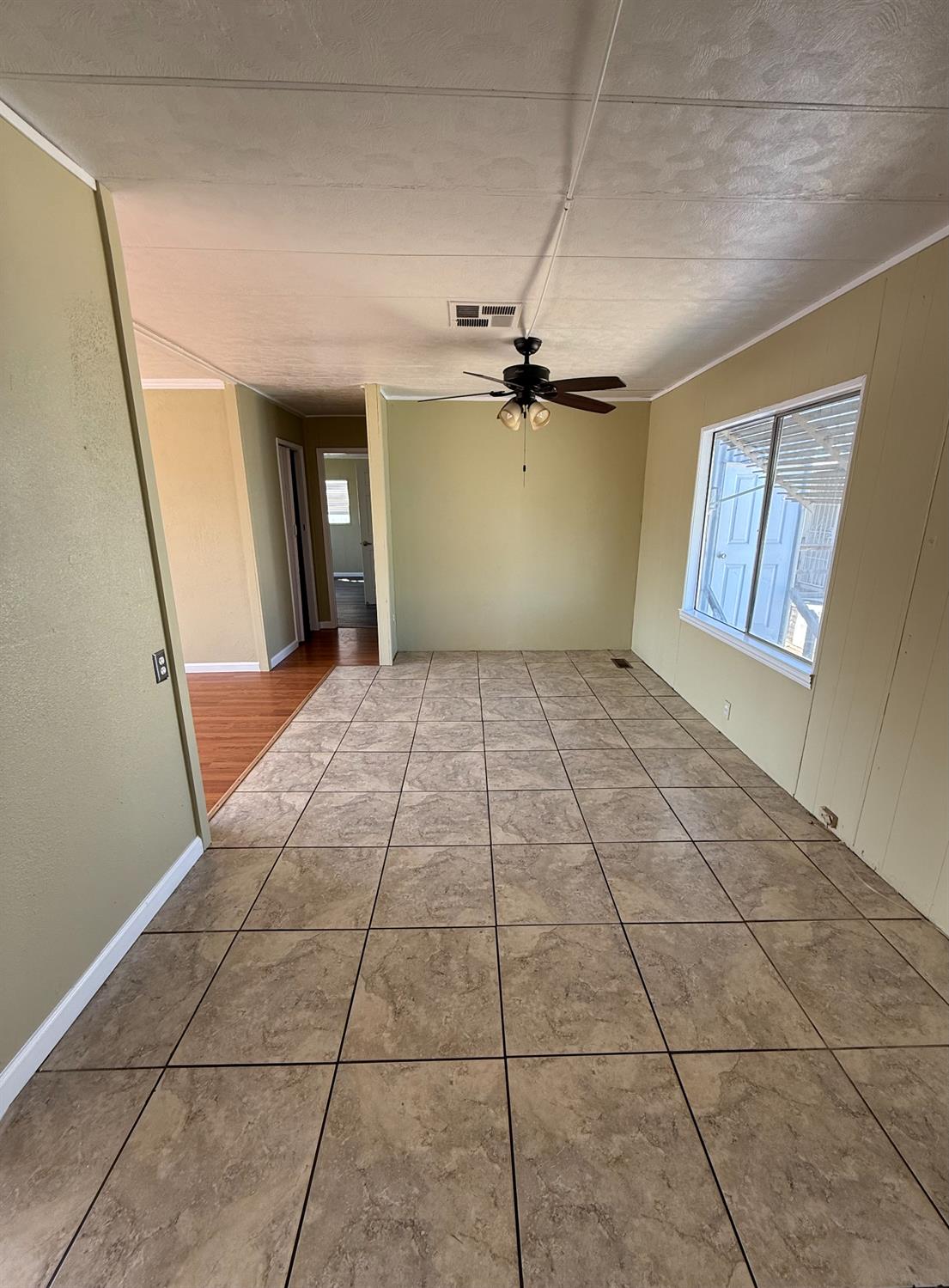 Detail Gallery Image 5 of 18 For 2151 E Pacheco Blvd 83, Los Banos,  CA 93635 - 3 Beds | 2 Baths
