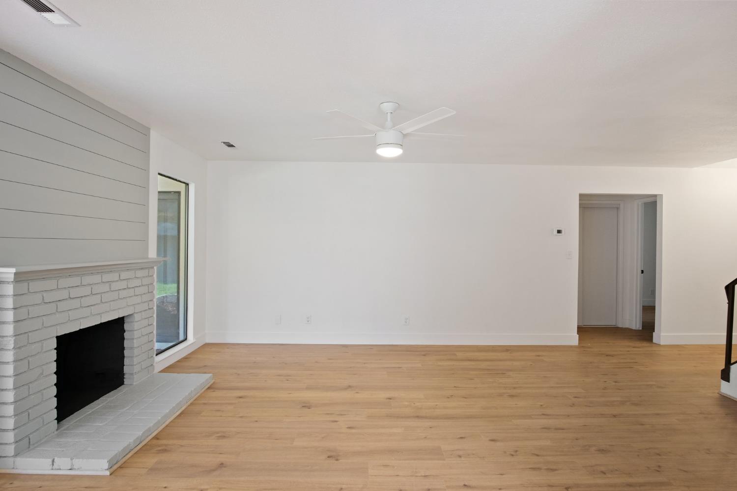 Detail Gallery Image 7 of 27 For 2516 Black Walnut Dr, Modesto,  CA 95355 - 4 Beds | 2 Baths