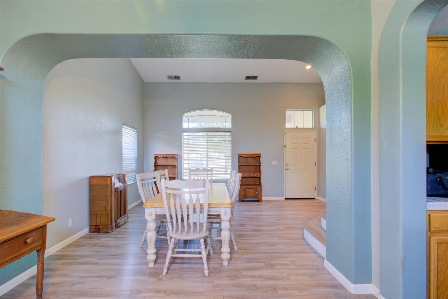Detail Gallery Image 16 of 56 For 1166 Labrador Ct, Newman,  CA 95360 - 4 Beds | 3 Baths