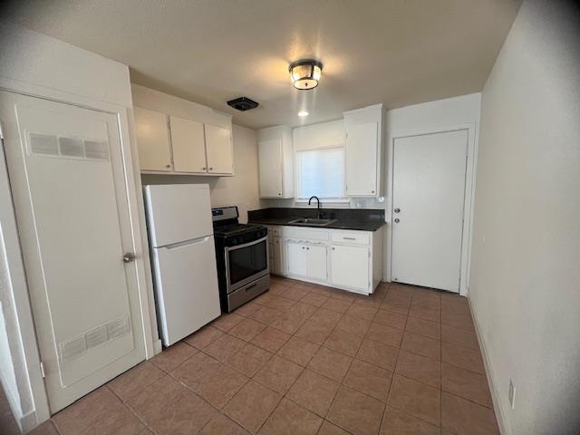 Detail Gallery Image 4 of 9 For 1962 Grand Ave, Sacramento,  CA 95838 - – Beds | – Baths