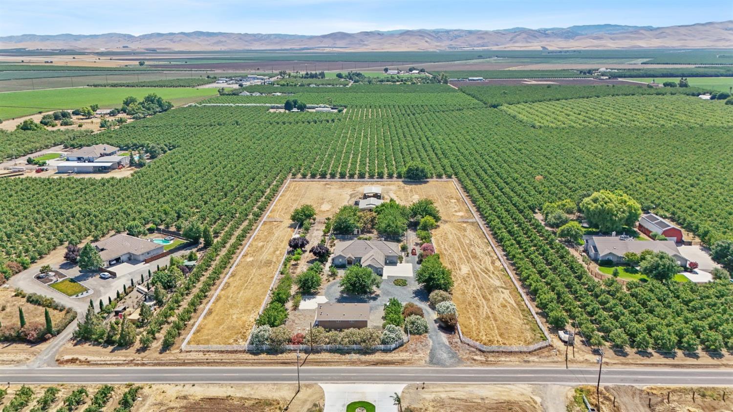 Detail Gallery Image 15 of 83 For 18413 Sycamore Ave, Patterson,  CA 95363 - 4 Beds | 3/1 Baths