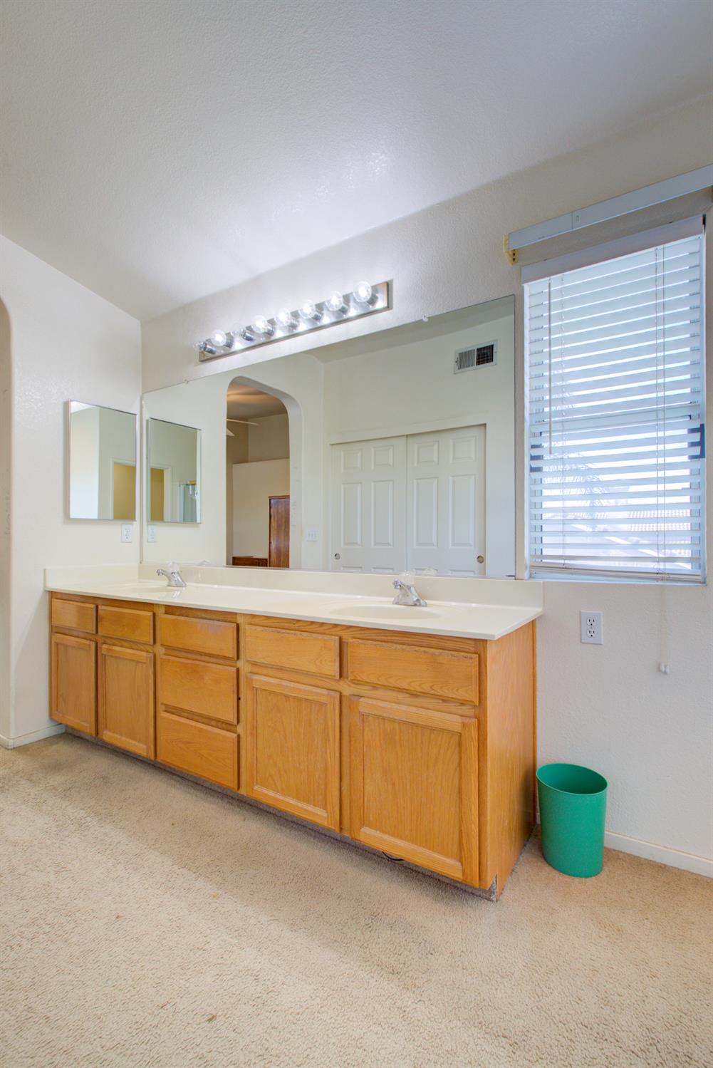 Detail Gallery Image 35 of 56 For 1166 Labrador Ct, Newman,  CA 95360 - 4 Beds | 3 Baths