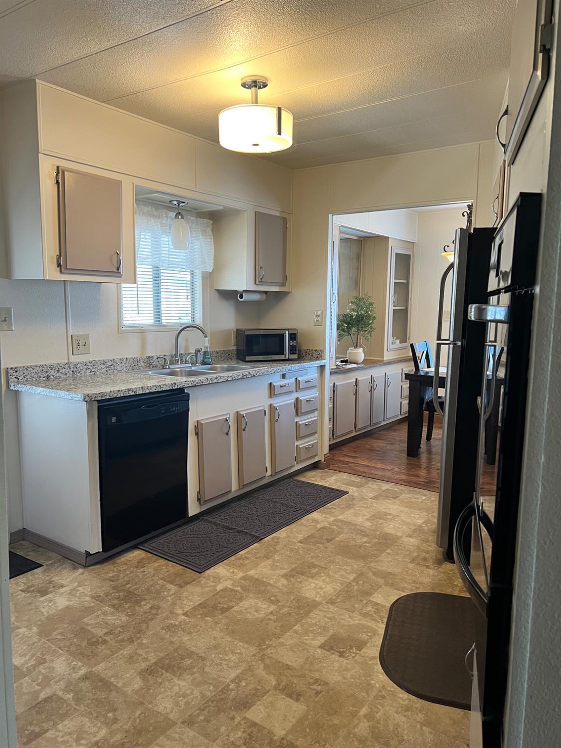 Detail Gallery Image 14 of 37 For 3904 Moana 24, Modesto,  CA 95355 - 2 Beds | 2 Baths