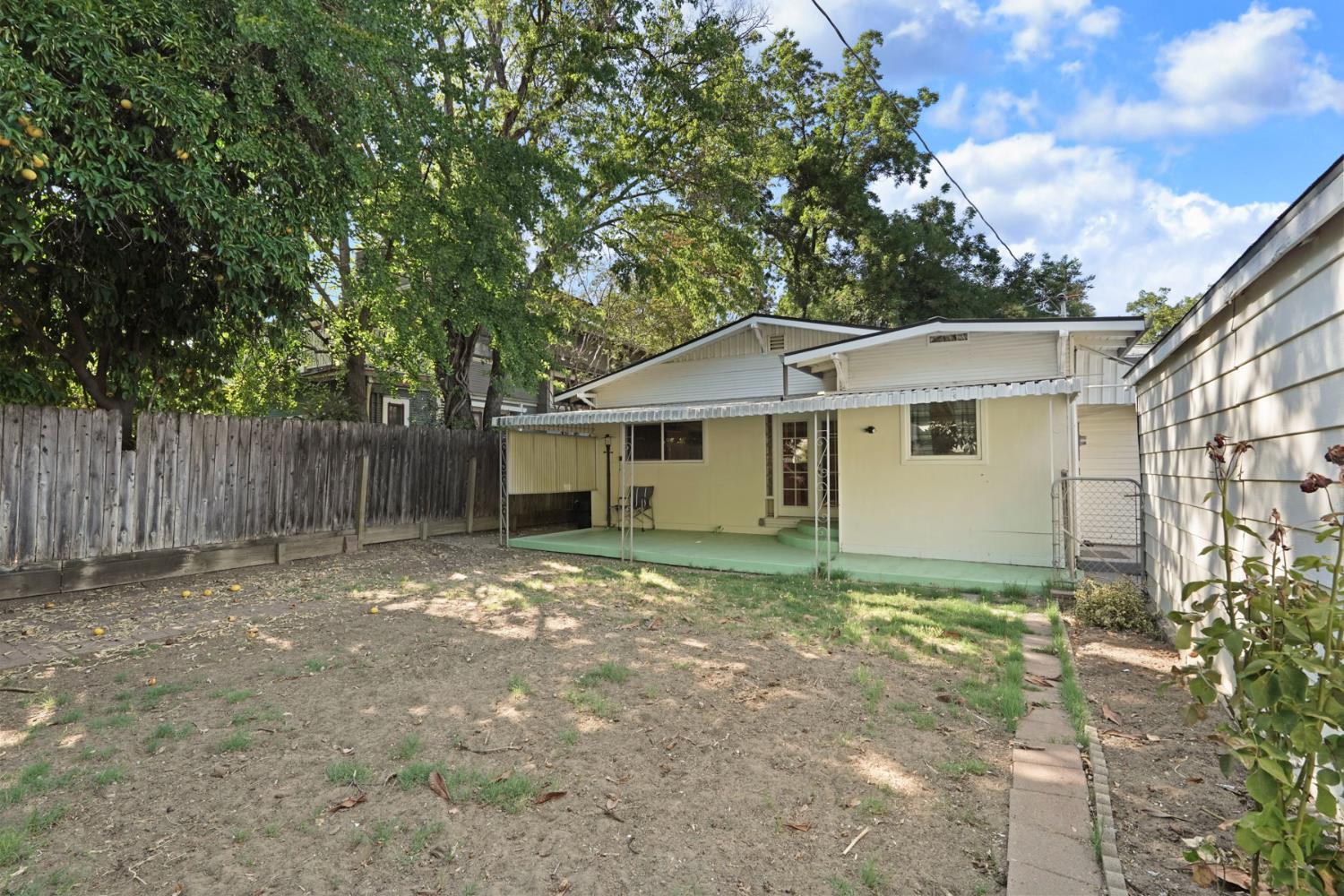 Detail Gallery Image 35 of 42 For 720 W Flora St, Stockton,  CA 95203 - 2 Beds | 1 Baths