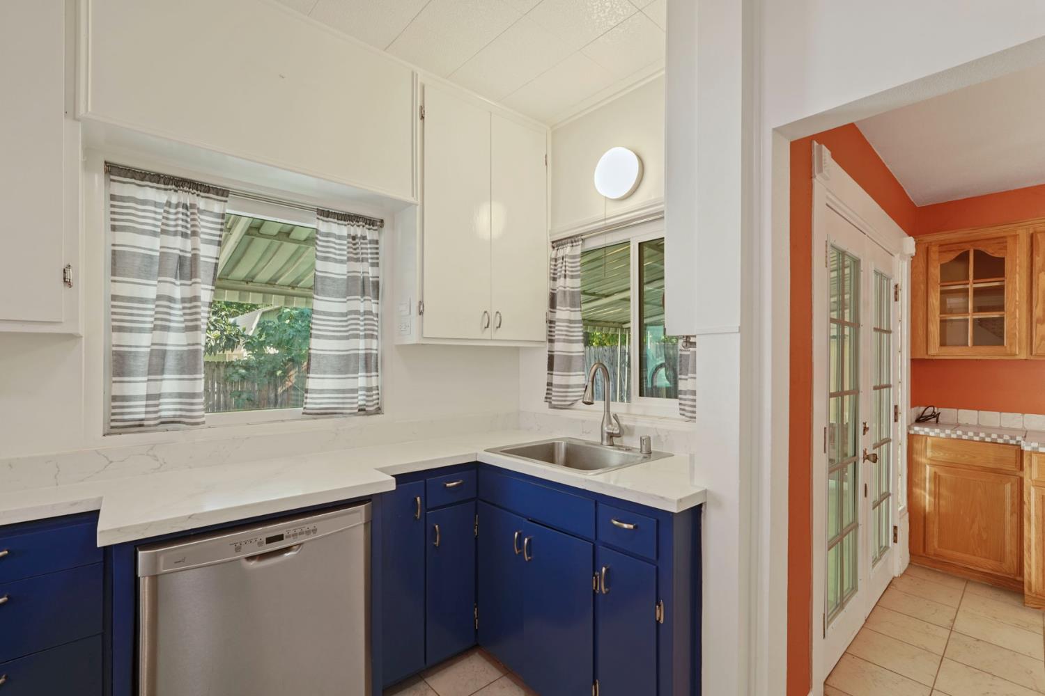 Detail Gallery Image 14 of 42 For 720 W Flora St, Stockton,  CA 95203 - 2 Beds | 1 Baths