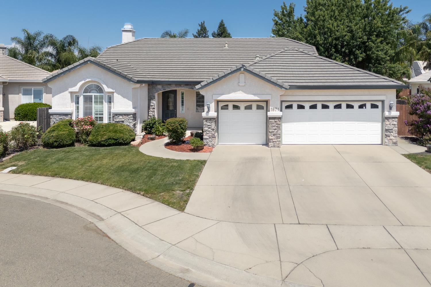 Detail Gallery Image 7 of 62 For 1871 Malkit Ct, Yuba City,  CA 95993 - 3 Beds | 2 Baths