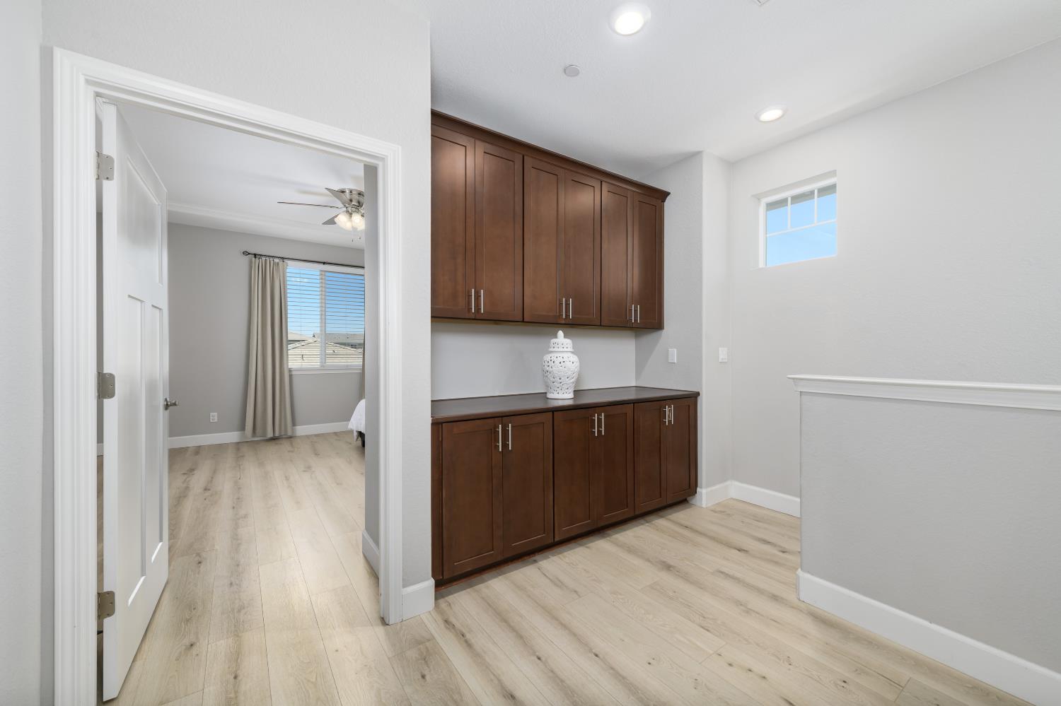 Detail Gallery Image 10 of 26 For 1522 Harry Lorenzo Ave, Woodland,  CA 95776 - 3 Beds | 2/1 Baths
