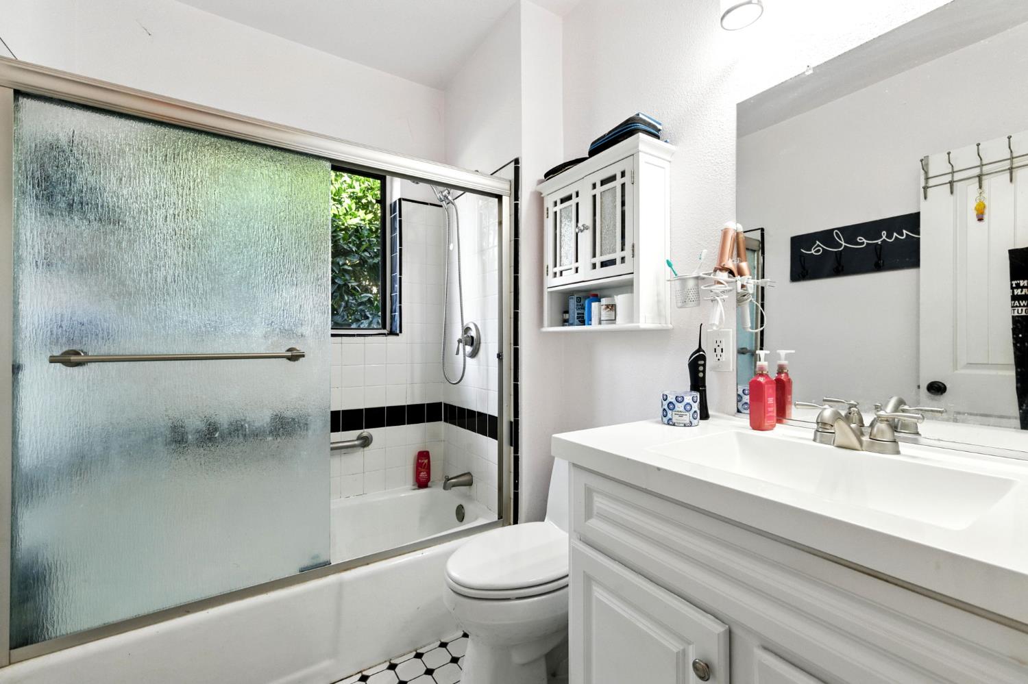 Detail Gallery Image 25 of 35 For 109 Gibson Rd, Woodland,  CA 95695 - 3 Beds | 2 Baths