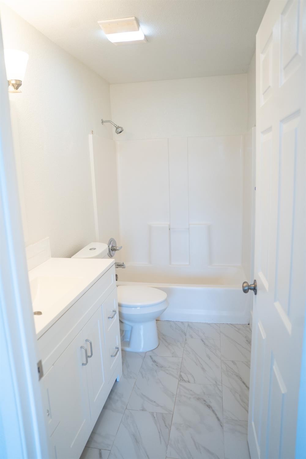 Detail Gallery Image 43 of 45 For 33 Deer St #7,  Salinas,  CA 93906 - 3 Beds | 2/1 Baths