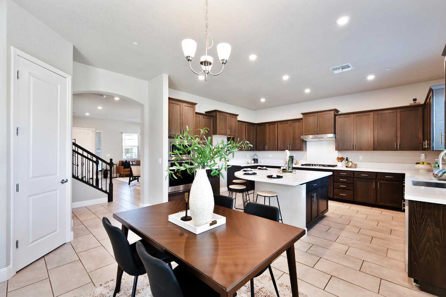 Detail Gallery Image 21 of 70 For 3021 Violet St #172,  Lodi,  CA 95242 - 5 Beds | 3 Baths