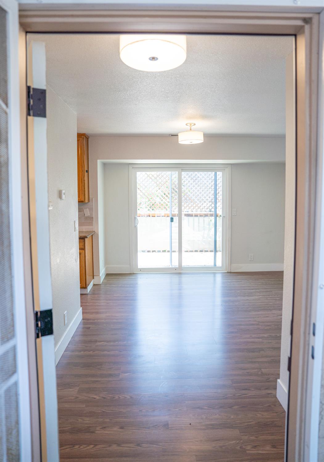 Detail Gallery Image 21 of 45 For 33 Deer St #7,  Salinas,  CA 93906 - 3 Beds | 2/1 Baths