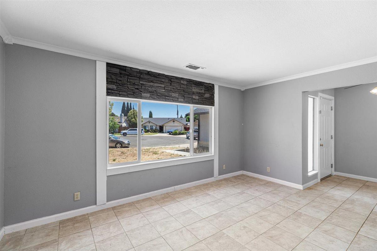 Detail Gallery Image 11 of 44 For 1805 Stone Cress, Ceres,  CA 95307 - 3 Beds | 2 Baths