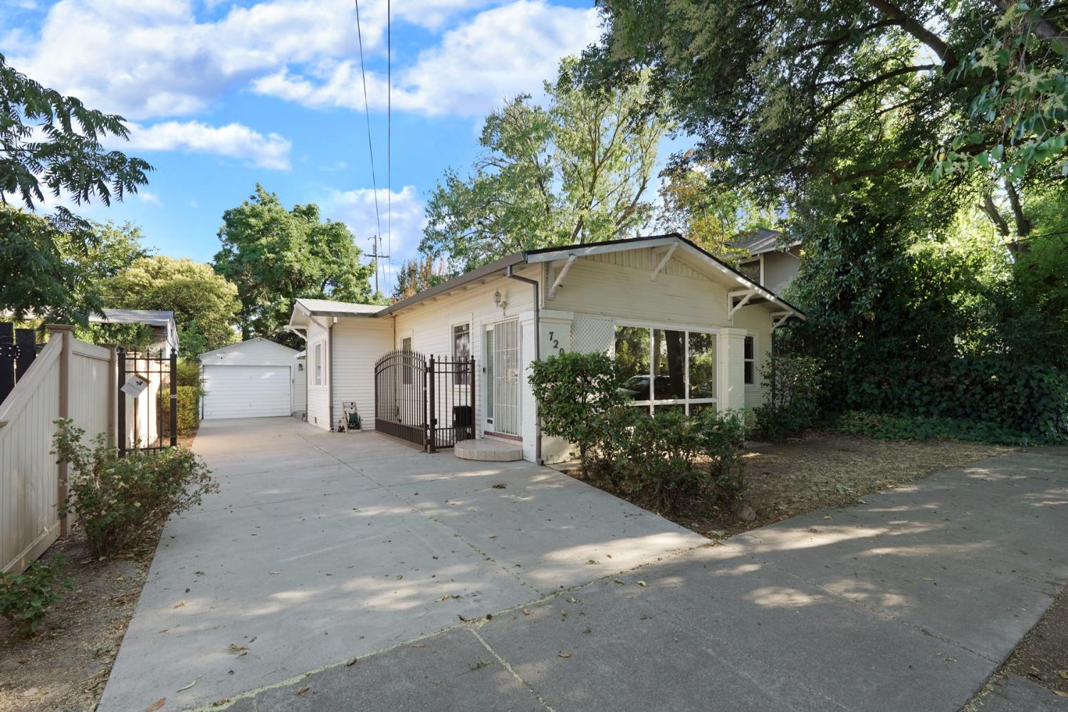 Detail Gallery Image 42 of 42 For 720 W Flora St, Stockton,  CA 95203 - 2 Beds | 1 Baths
