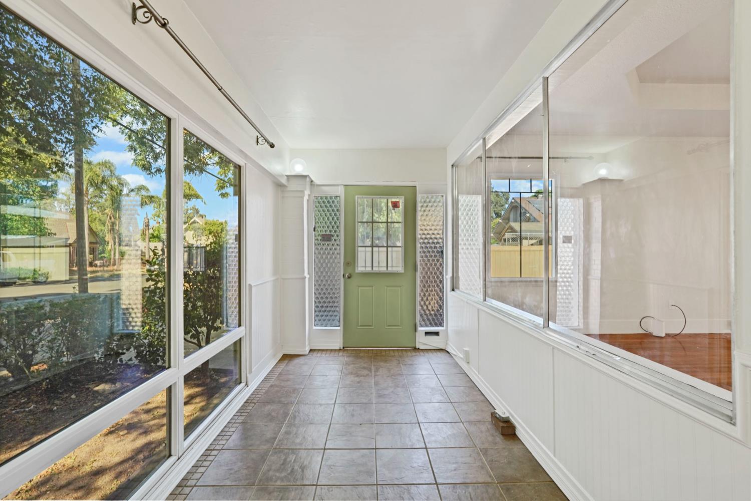 Detail Gallery Image 5 of 42 For 720 W Flora St, Stockton,  CA 95203 - 2 Beds | 1 Baths