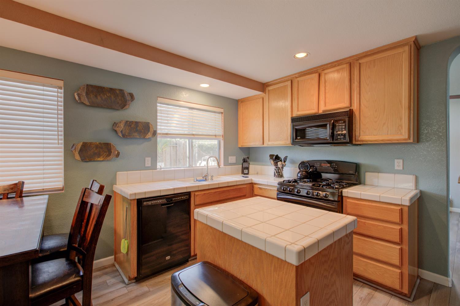 Detail Gallery Image 11 of 56 For 1166 Labrador Ct, Newman,  CA 95360 - 4 Beds | 3 Baths